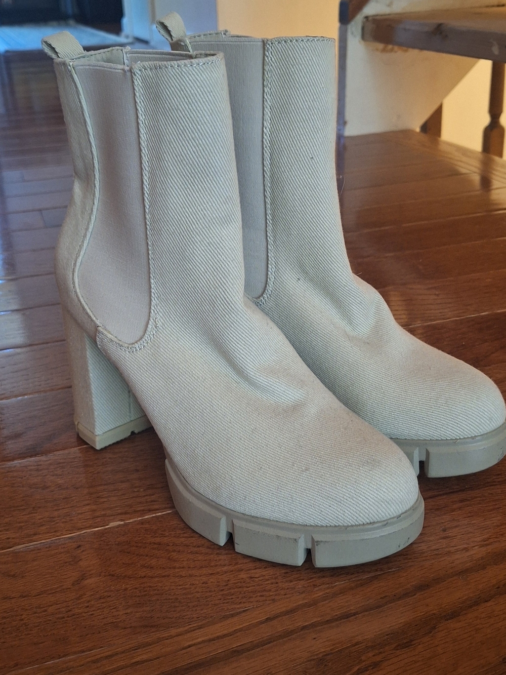 Women's Neutral Beige Chelsea Platform Boots